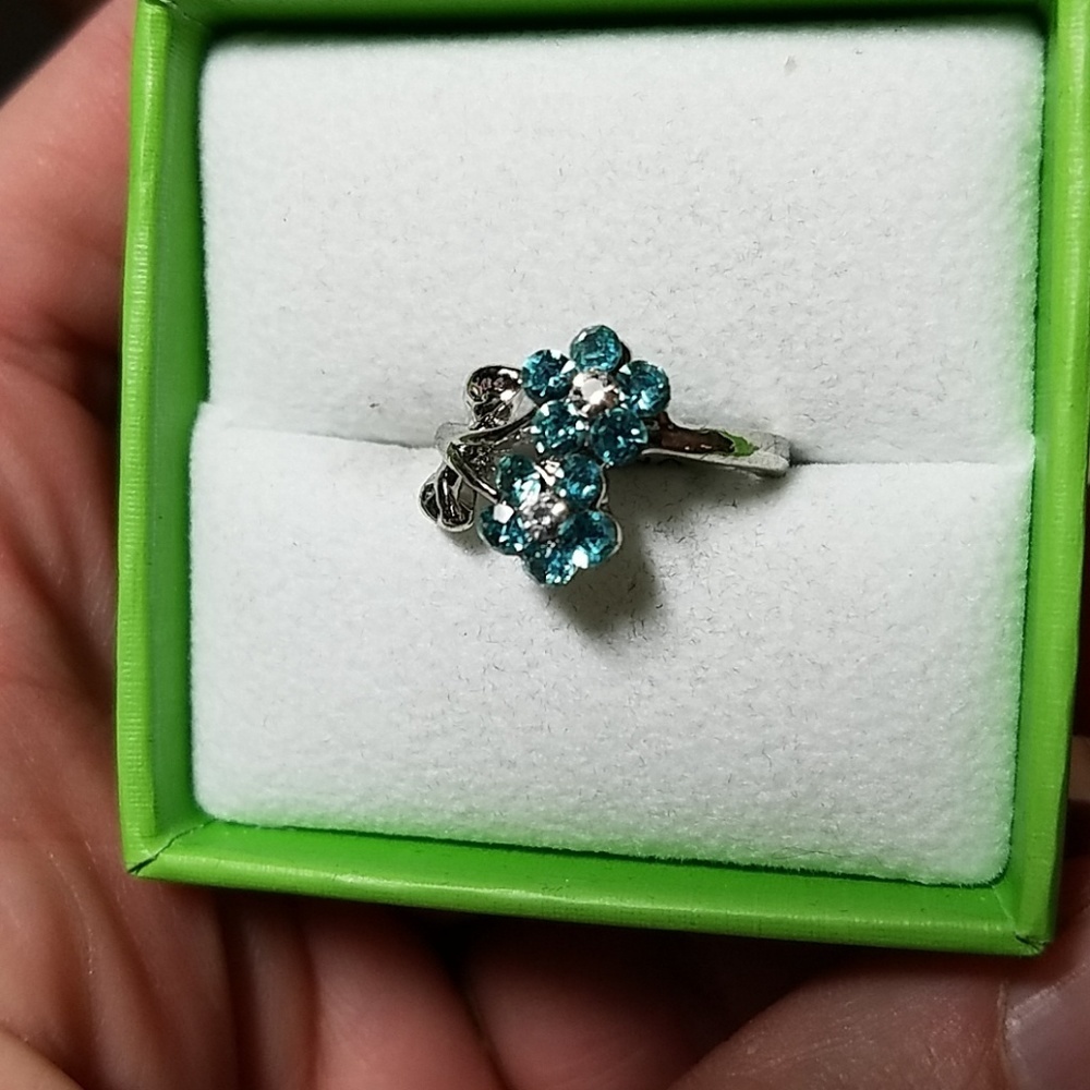 Floral Light Blue Rhinestones Silver Tone Ring Size 6